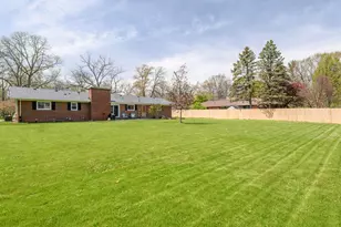 4221 Woodbury Ln, Racine, WI 53403 - Photo 5