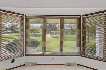 W256N5754  North Hill Dr, Lisbon, WI 53089 - Photo 5