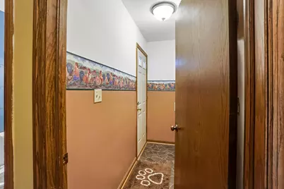 1232  Chippewa Dr, Waukesha, WI 53186 - Photo 15