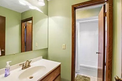 1232  Chippewa Dr, Waukesha, WI 53186 - Photo 21