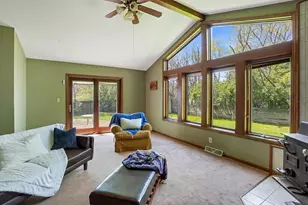 1232 Chippewa Dr, Waukesha, WI 53186 - Photo 5