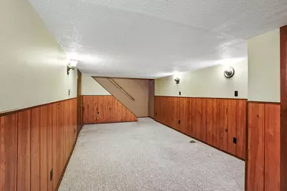 1232  Chippewa Dr, Waukesha, WI 53186 - Photo 23