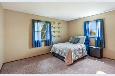 1232  Chippewa Dr, Waukesha, WI 53186 - Photo 19