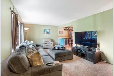 1232  Chippewa Dr, Waukesha, WI 53186 - Photo 11