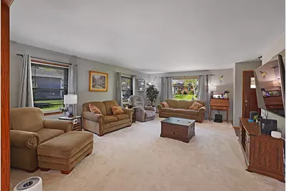 4266 S 78th St, Greenfield, WI 53220 - Photo 5