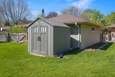 4266 S 78th St, Greenfield, WI 53220 - Photo 31