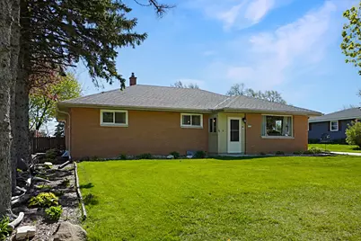 4266 S 78th St, Greenfield, WI 53220 - Photo 3