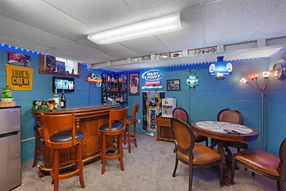4266 S 78th St, Greenfield, WI 53220 - Photo 21