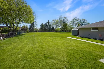 4266 S 78th St, Greenfield, WI 53220 - Photo 27