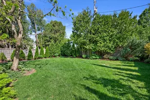 122 W Devon St, Whitefish Bay, WI 53217 - Photo 55