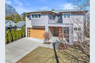 122 W Devon St, Whitefish Bay, WI 53217 - Photo 47