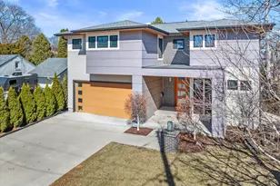 122 W Devon St, Whitefish Bay, WI 53217 - Photo 47