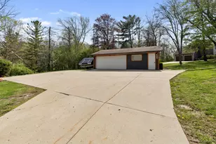 W195S7373 Racine Ave, Muskego, WI 53150 - Photo 19