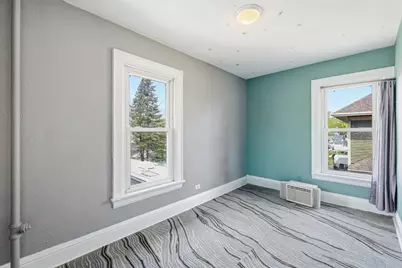 637  Bowen St, Oshkosh, WI 54901 - Photo 27