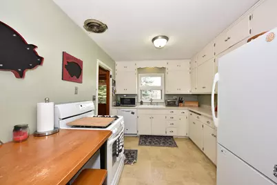 3170 N Humboldt Blvd, Milwaukee, WI 53212 - Photo 11