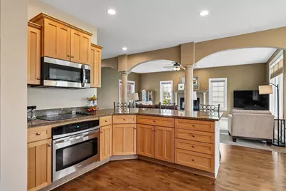 1209  Williams Dr, Mukwonago, WI 53149 - Photo 9
