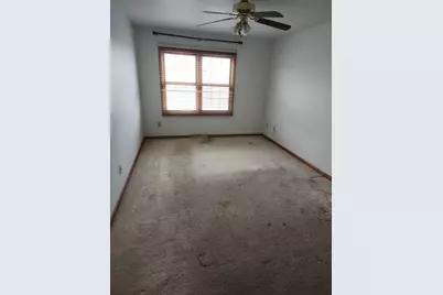 207  Nicholson Ave, South Milwaukee, WI 53172 - Photo 7