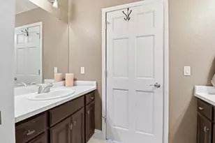 5924 Stefanie Way, Racine, WI 53108 - Photo 41