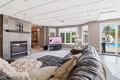 5924  Stefanie Way, Racine, WI 53108 - Photo 51