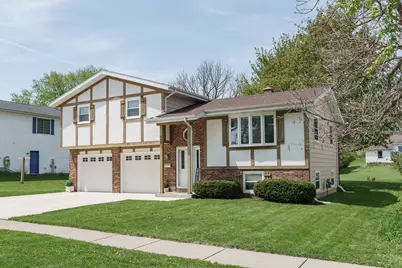406 N Finch St, Horicon, WI 53032 - Photo 1