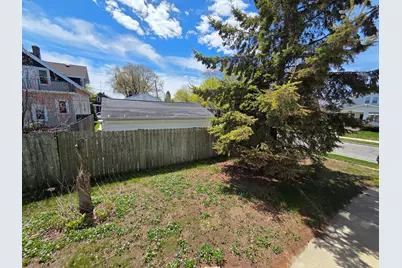 2317 S 9th St, Sheboygan, WI 53081 - Photo 5