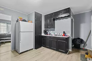5170 N 57th St, Milwaukee, WI 53218 - Photo 9