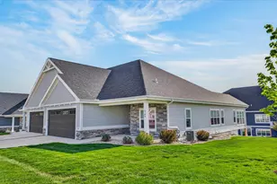 6706 Conservancy Plz, DeForest, WI 53532 - Photo 3