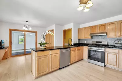 8108  East Ridge Dr, Pleasant Prairie, WI 53158 - Photo 17