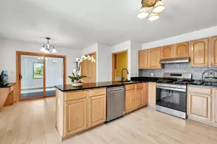 8108 E Ridge Dr, Pleasant Prairie, WI 53158 - Photo 17