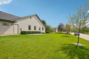 8108 E Ridge Dr, Pleasant Prairie, WI 53158 - Photo 53
