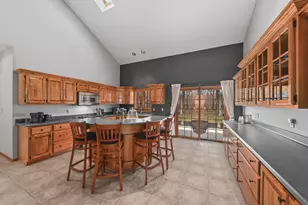 14220 W North Oak Blvd, New Berlin, WI 53151 - Photo 3