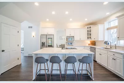 824 E Glen Ave, Whitefish Bay, WI 53217 - Photo 11