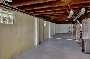 2214 S Woodward St, Milwaukee, WI 53207 - Photo 27