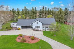 W2692 Woodland Rd, Sheboygan Falls, WI 53085 - Photo 23