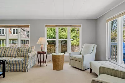 821  Van Slyke Dr, Fontana, WI 53125 - Photo 9