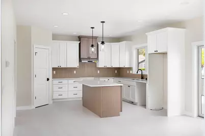 717  Tamarack Trl, Holmen, WI 54636 - Photo 5