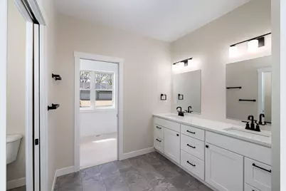 717  Tamarack Trl, Holmen, WI 54636 - Photo 15