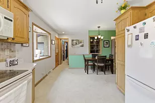 4961 S 24th St, Milwaukee, WI 53221 - Photo 9