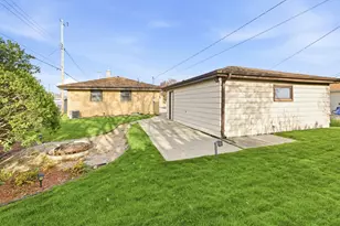 4961 S 24th St, Milwaukee, WI 53221 - Photo 31