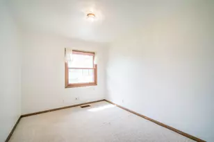 628 Pleasant Dr, West Bend, WI 53095 - Photo 13