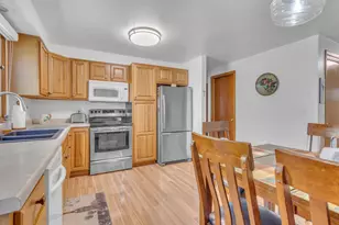 2211 N 37th St, Sheboygan, WI 53083 - Photo 9