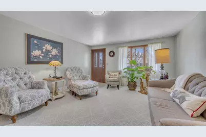 2211 N 37th St, Sheboygan, WI 53083 - Photo 5