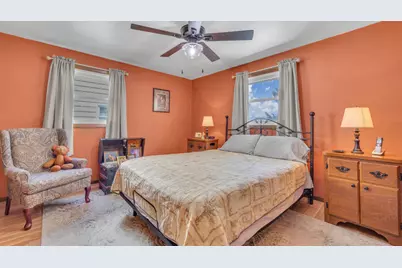 2211 N 37th St, Sheboygan, WI 53083 - Photo 11