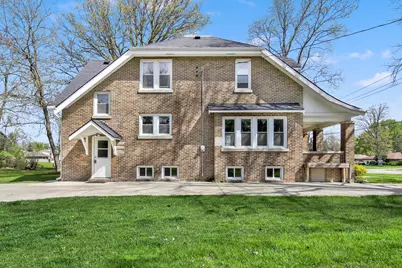 5075 S 35th St, Greenfield, WI 53221 - Photo 33