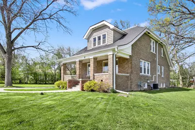 5075 S 35th St, Greenfield, WI 53221 - Photo 3
