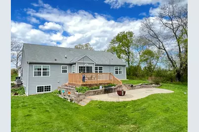 10155 W Oakwood Rd, Franklin, WI 53132 - Photo 27