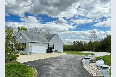 10155 W Oakwood Rd, Franklin, WI 53132 - Photo 29