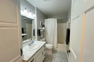 10155 W Oakwood Rd, Franklin, WI 53132 - Photo 19