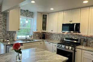 10155 W Oakwood Rd, Franklin, WI 53132 - Photo 3