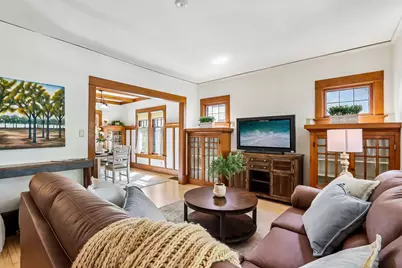 1901 E Elmdale Ct, Shorewood, WI 53211 - Photo 5